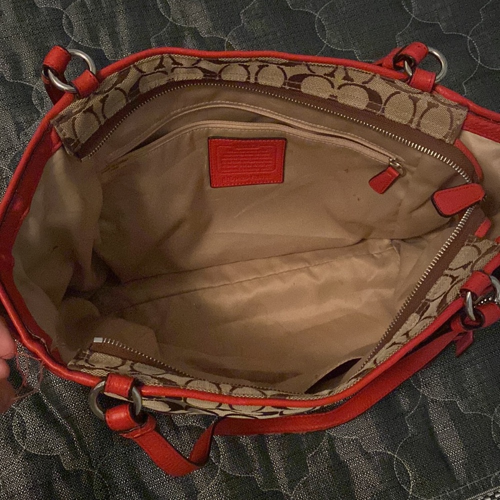 Authentic Coach Designer Handbag - Picture 5 of 6